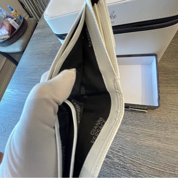 Gianni Versace Sunburst compact wallet white leather - Picture 14 of 16